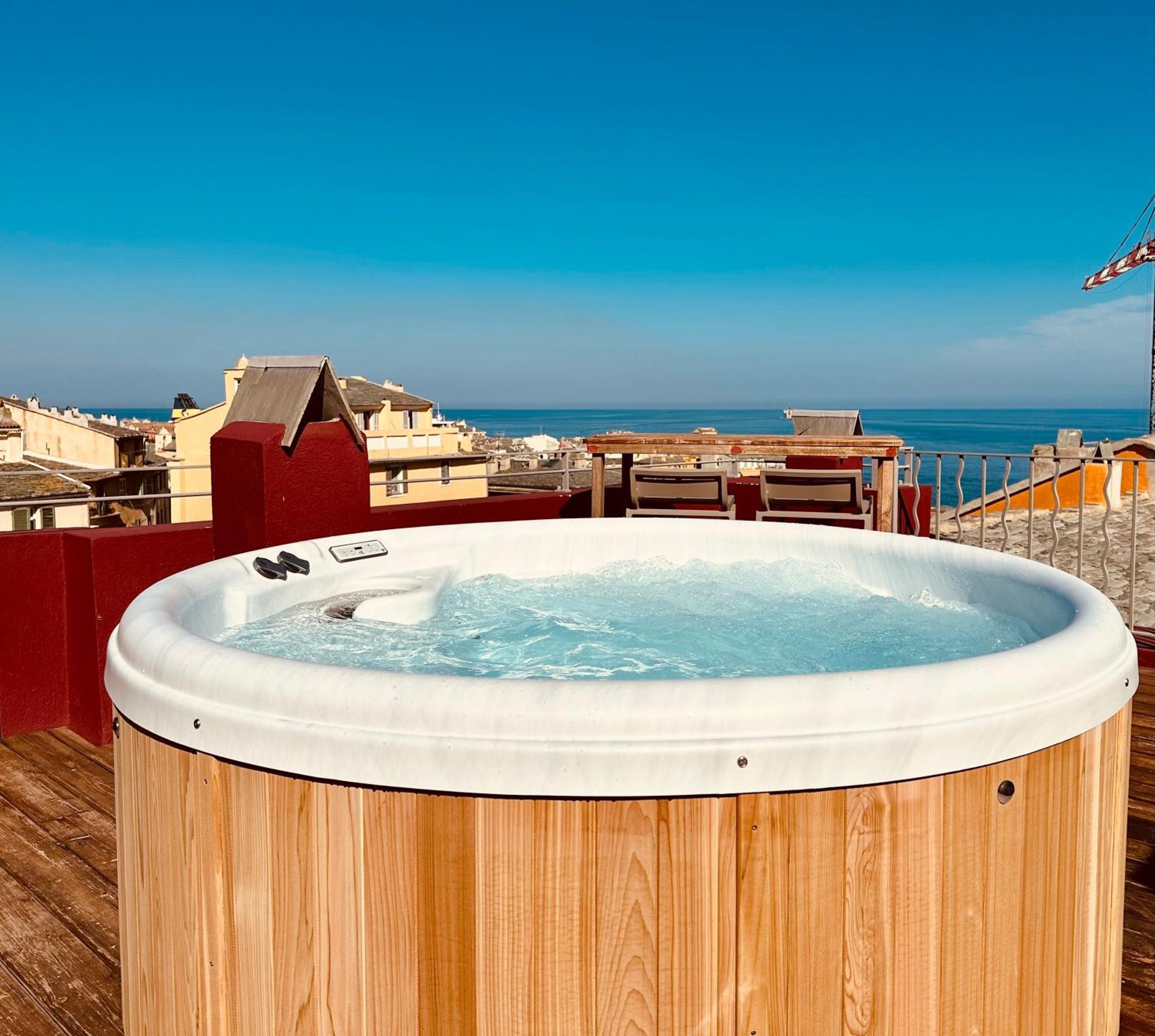 Pepites Bastiaises Vatta Appartement Roof Top Jacuzzi Vue Vieux Port 바스티아 외부 사진